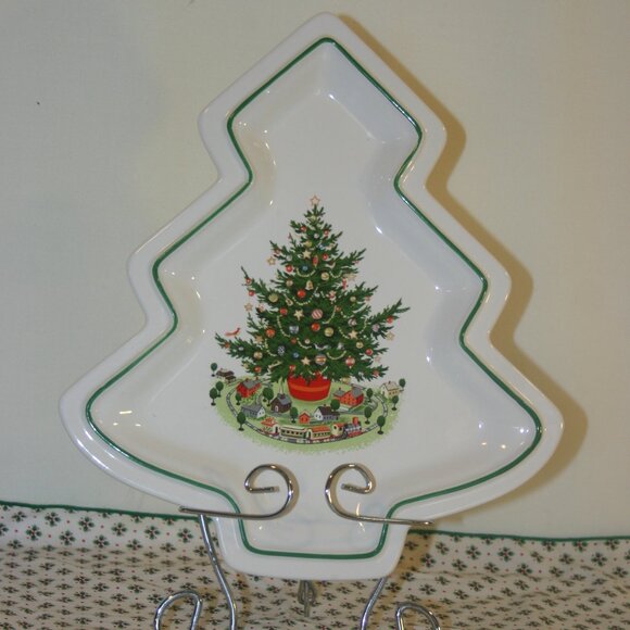 Pfaltzgraff Porcelain Christmas Tree Serving Dish B-226 - Picture 1 of 6